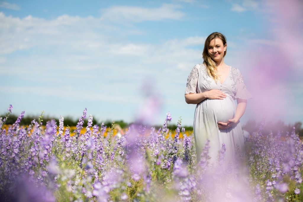 maternity photography family photographer confetti fields worcestershire